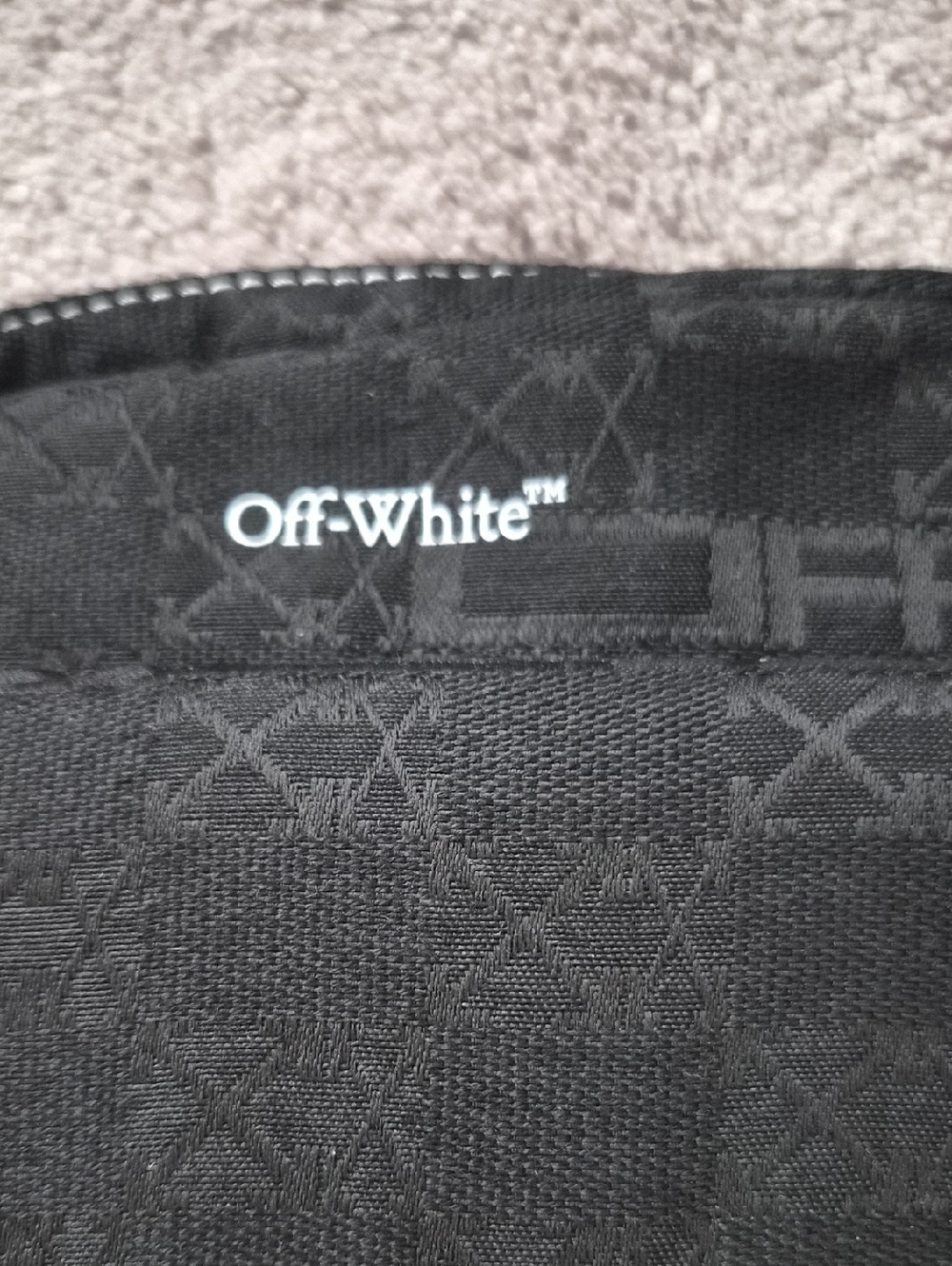Off-white flight multio pocket crpssbody bag - Picture 2 of 6